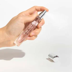 One Love 唯一摯愛費洛蒙香水瓶身